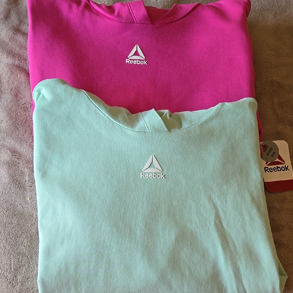 Reebok Girls 1-XL Pink and 1-XXL Green Short Sleeve Hooded Shirts